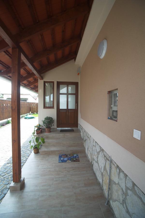 Holiday Home Podium Eger Exteriör bild
